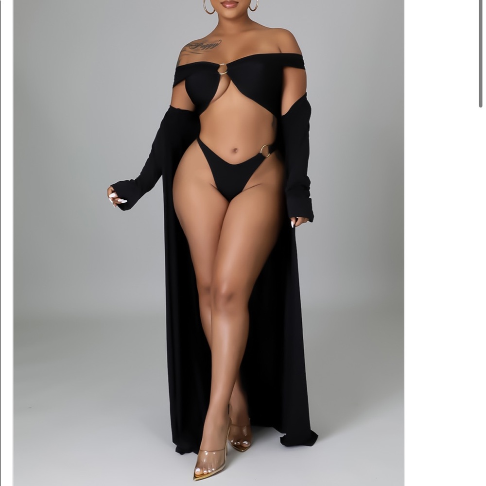 Three piece swimsuit